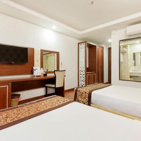 Paris Luxury Hotel & Apartment Нячанг Екстер'єр фото